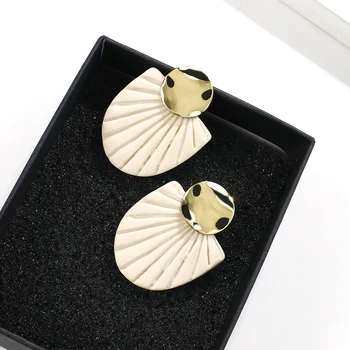 AMORCOME jedinstveni dizajn ljuske polimer gline naušnice minimalistički izjava naušnice jednostavan korejski poklon nakit za žene i Djevojke
